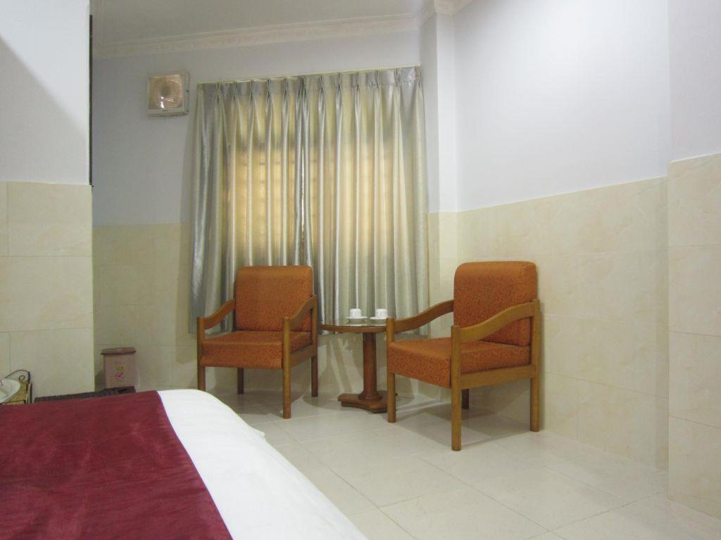 Thien Hoa Hotel Хошимин Екстериор снимка