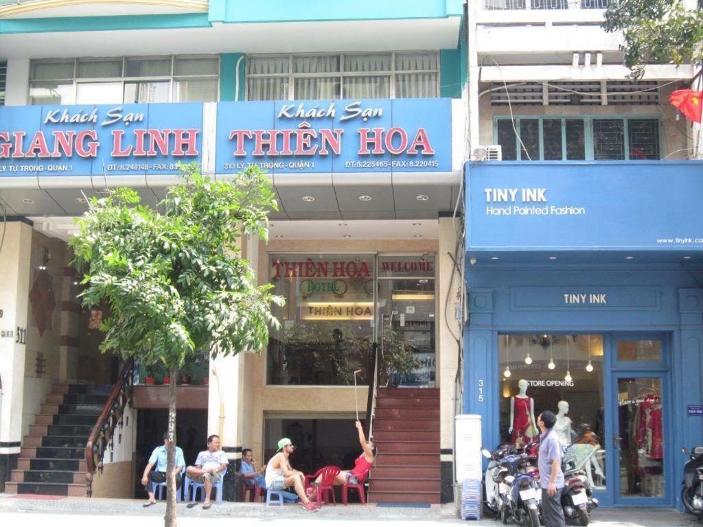Thien Hoa Hotel Хошимин Екстериор снимка