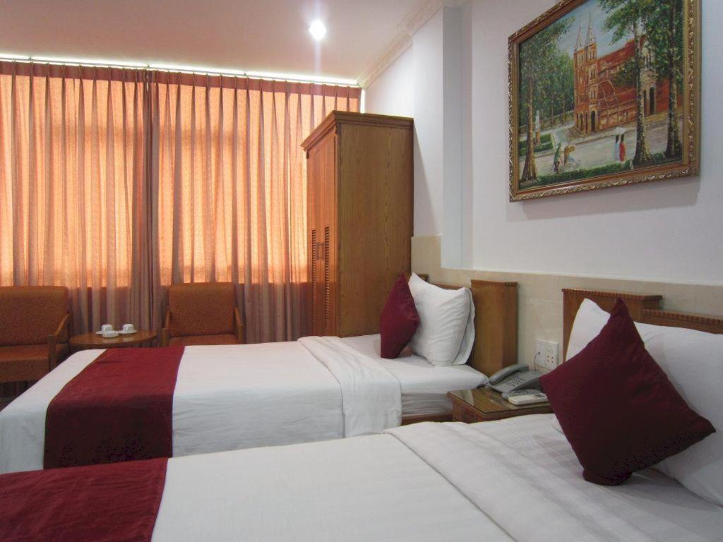 Thien Hoa Hotel Хошимин Екстериор снимка