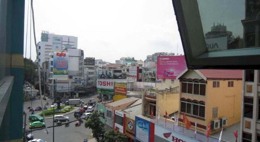 Thien Hoa Hotel Хошимин Екстериор снимка